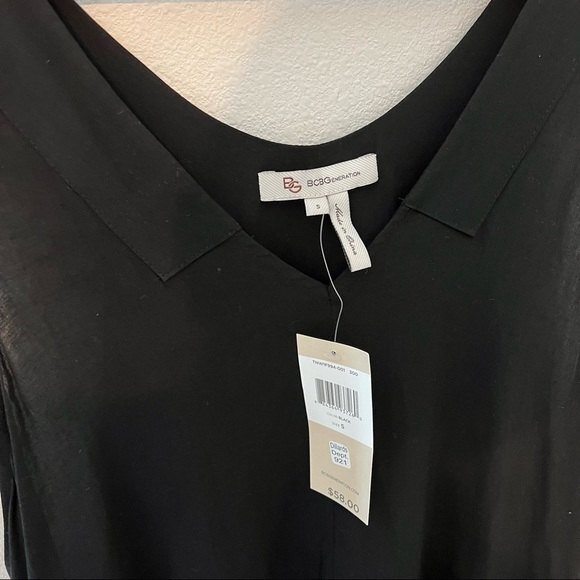NWT BCBGeneration black VNeck high low tank Small - Picture 5 of 10